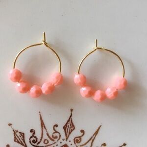 Little Hold & Peach Hoops